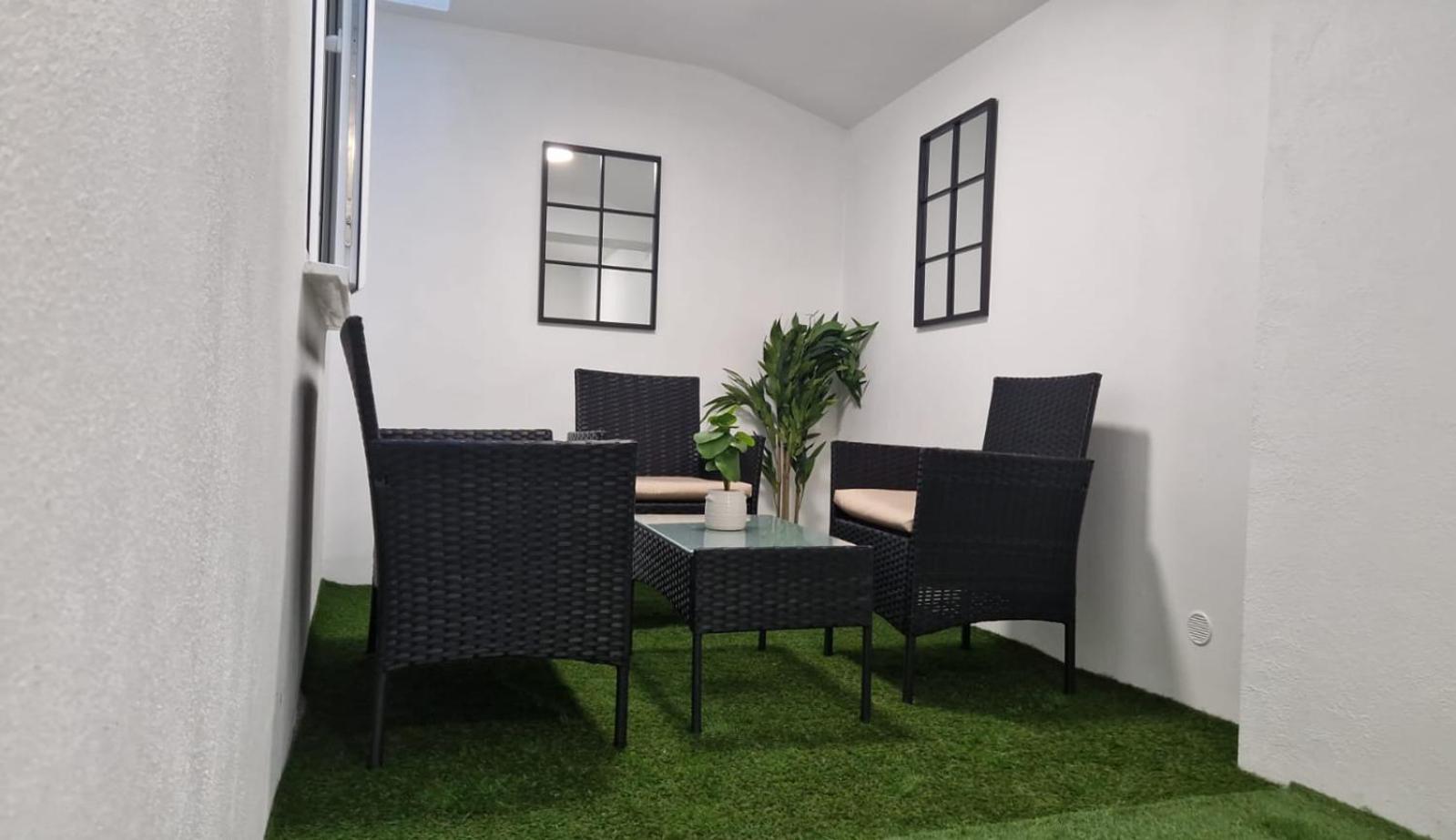 1-Bedroom Apartments In Shoreditch, Old Street, Hoxton Лондон Экстерьер фото