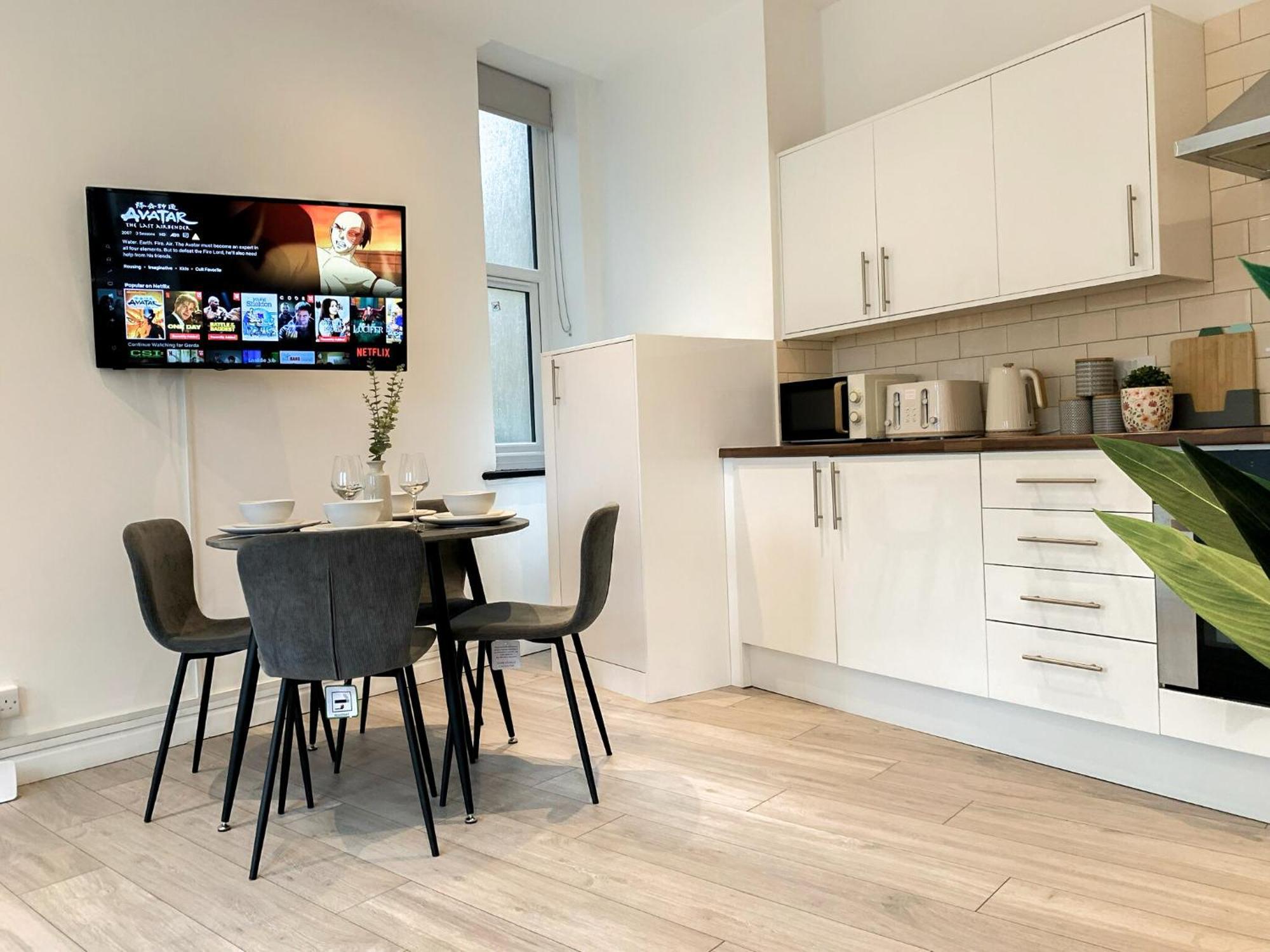 1-Bedroom Apartments In Shoreditch, Old Street, Hoxton Лондон Экстерьер фото