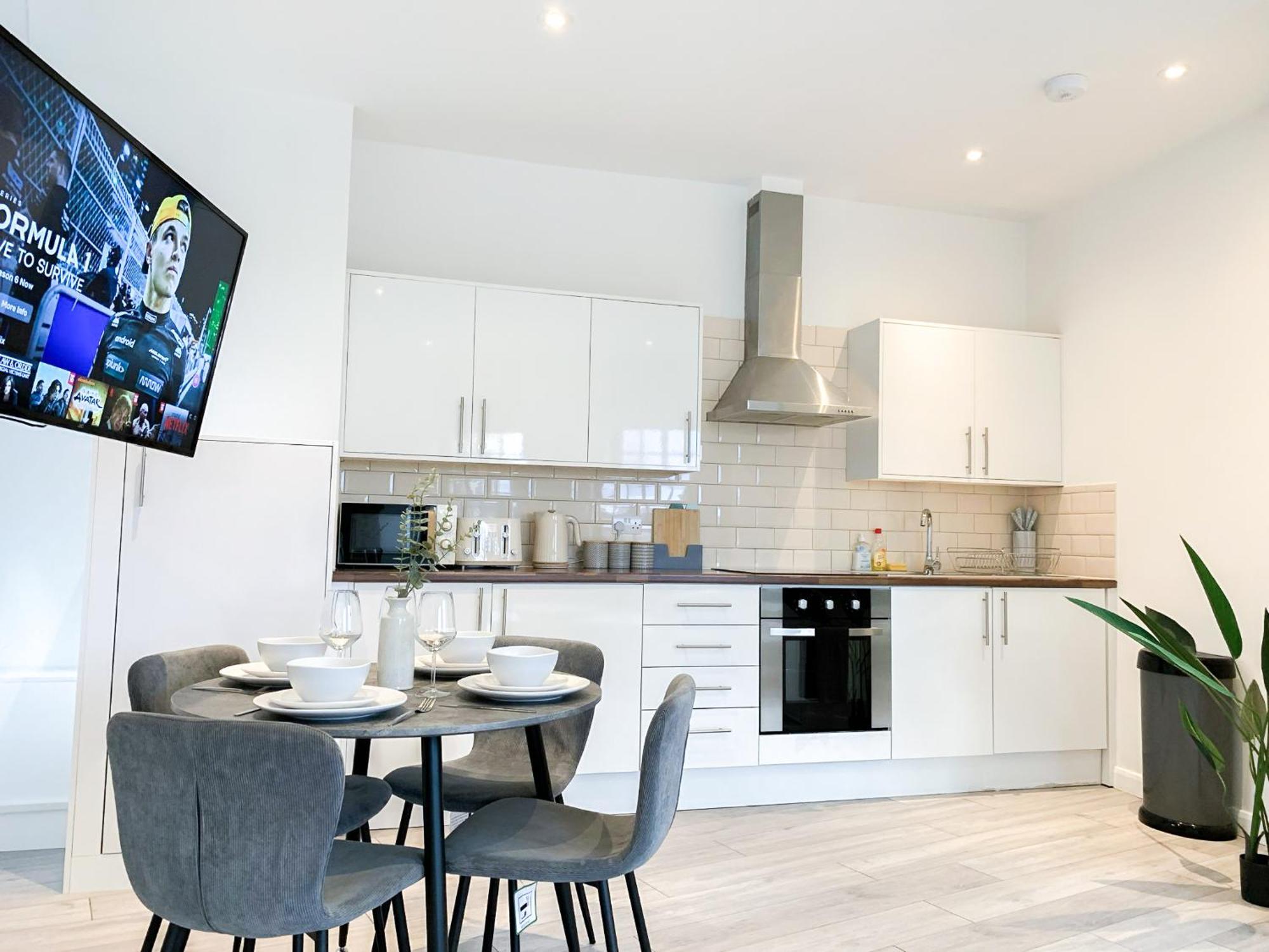 1-Bedroom Apartments In Shoreditch, Old Street, Hoxton Лондон Экстерьер фото