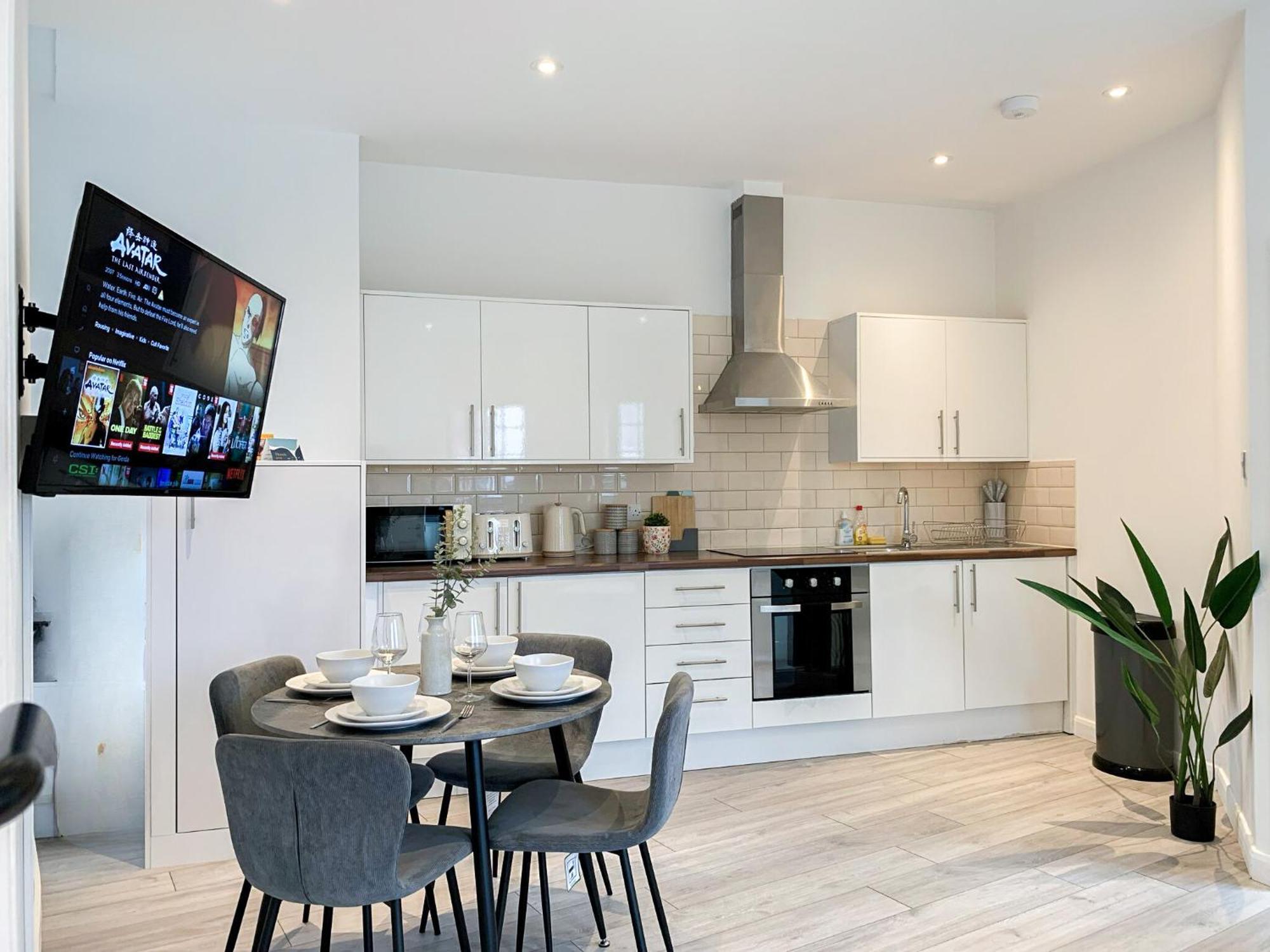 1-Bedroom Apartments In Shoreditch, Old Street, Hoxton Лондон Экстерьер фото